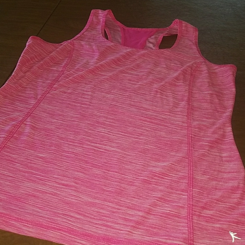 Athletic tank top